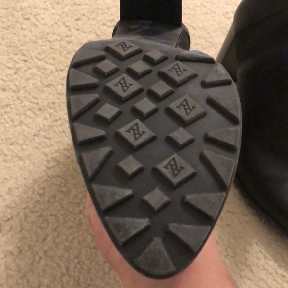 Adrienne Vittadini Black zip ankle boot - size 6.5 - Picture 7 of 10